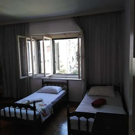 Slada * Split